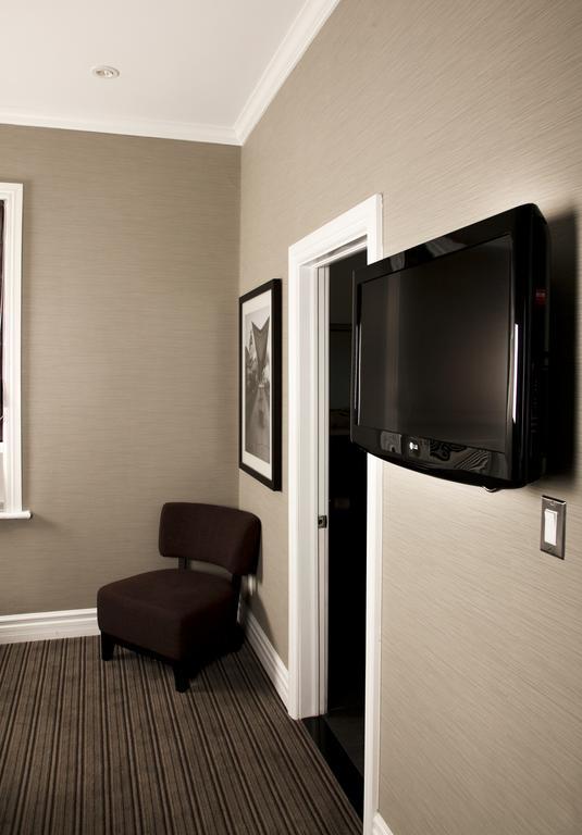Clarion Hotel & Suites Selby Downtown Toronto Room photo